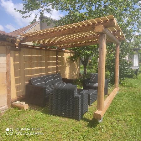Les Cabanes De Pellier Charcier Екстериор снимка